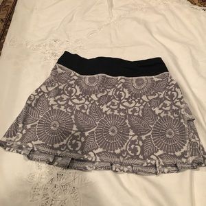 Lululemon Run Pace Setter Skort Gray White, Sz 4